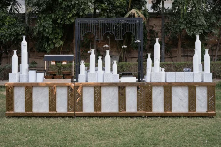 Catering counter arrangement in a garden setting